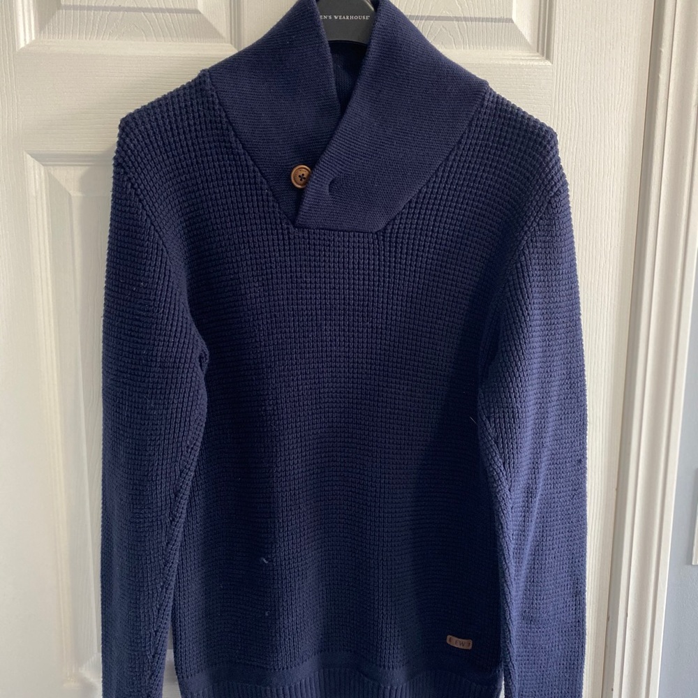 Men’s sweater, size 3/M